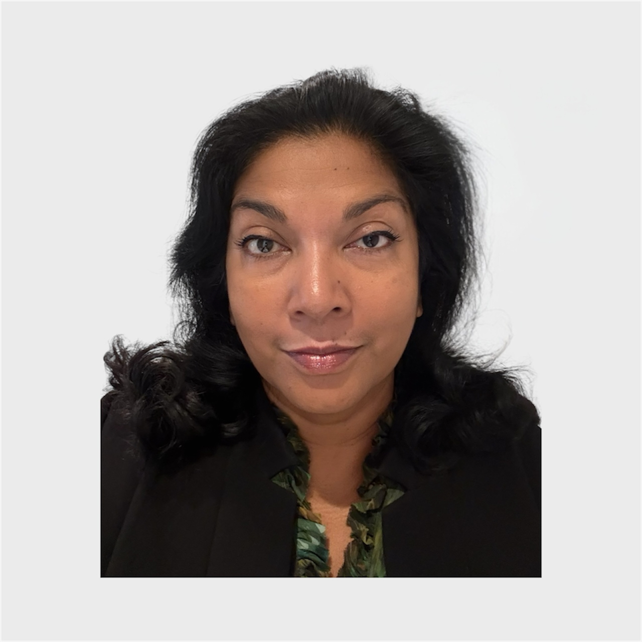 Dilani Siriwardena headshot