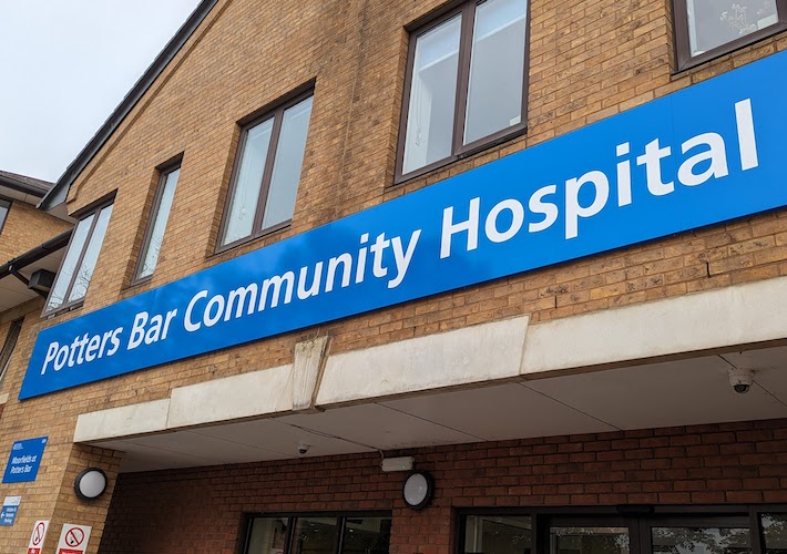 Outside of Potters Bar community hospital