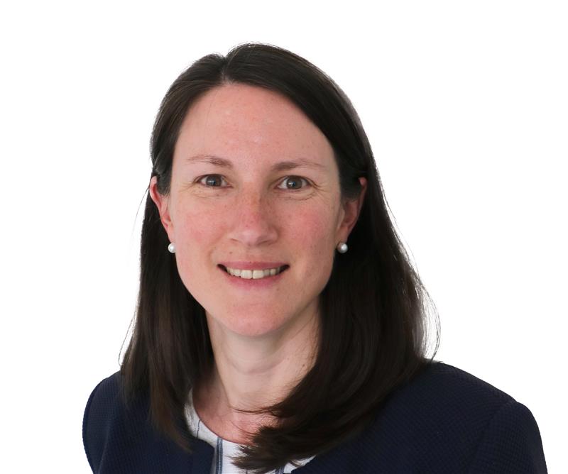 Victoria Moore headshot